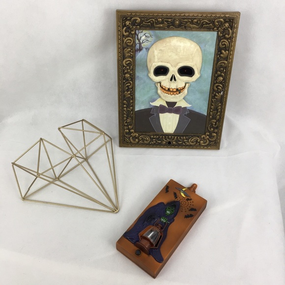 Other - Skeleton Motion Sensor Portrait and Door bell